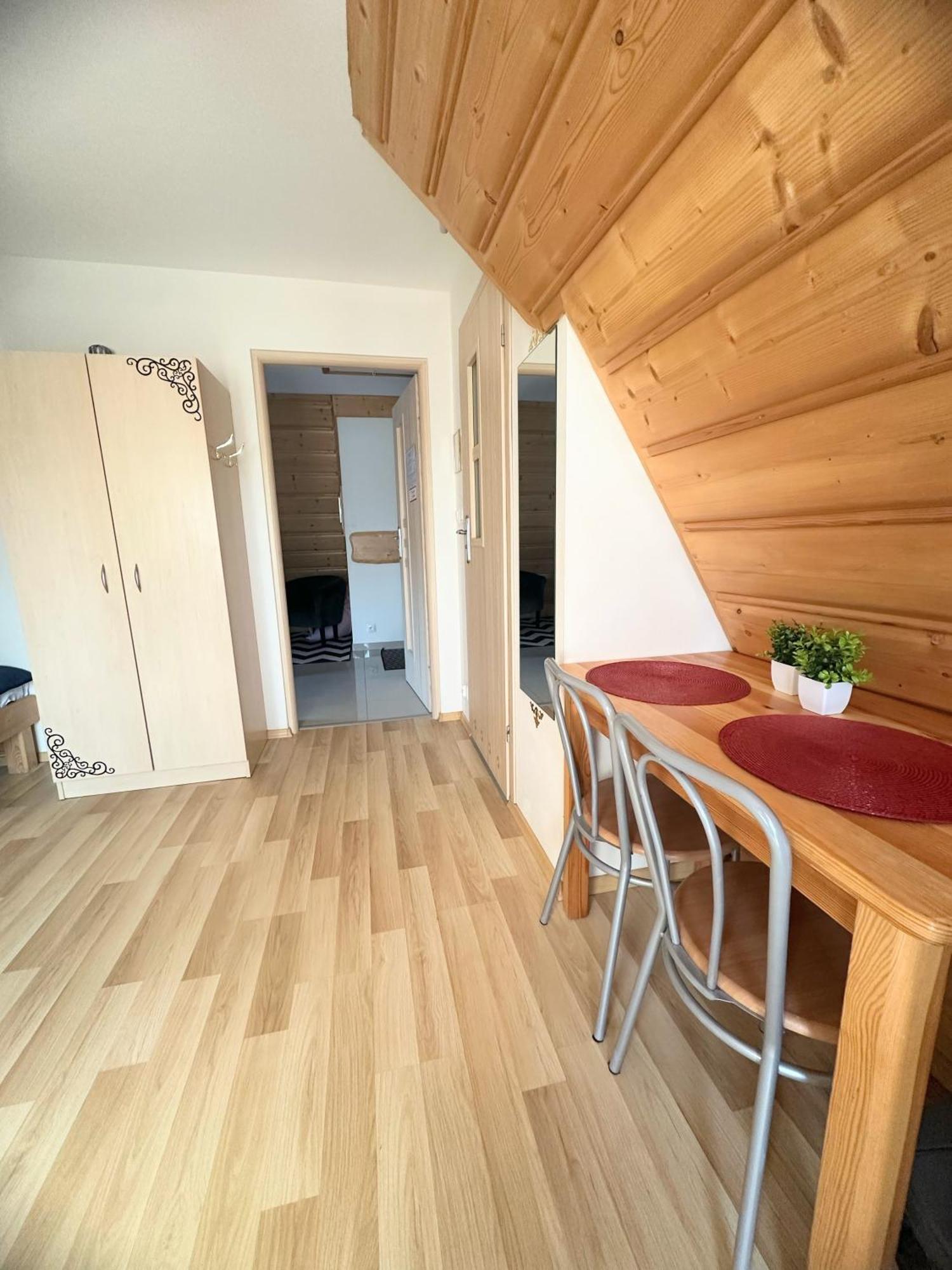 Podhalanska Apartment *